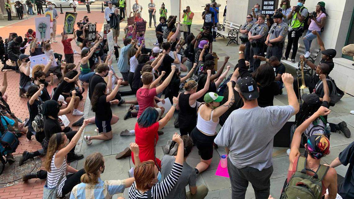 Protesters demand criminal charges for Jamal Sutherland’s death in Charleston jail