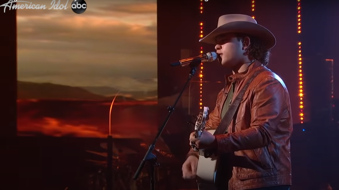 Caleb Kennedy performing on ‘American Idol.’