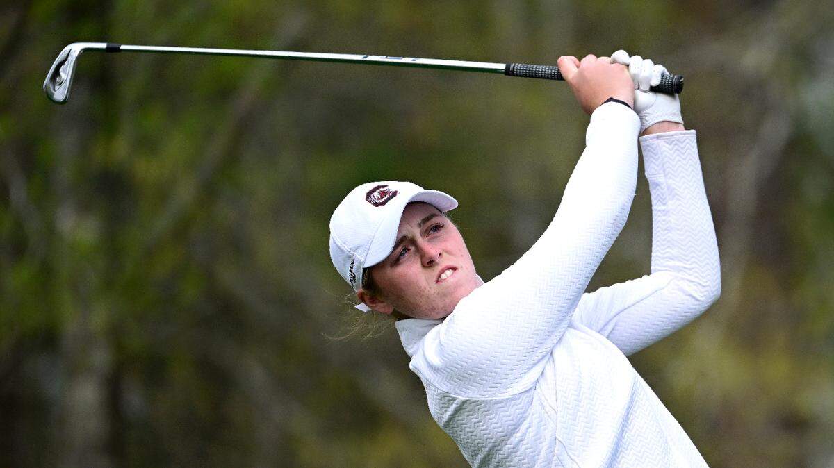 South Carolina freshman Hannah Darling is ranked No. 12 in the women’s world amateur golf rankings and competed this year in the Augusta National Women’s Amateur.
