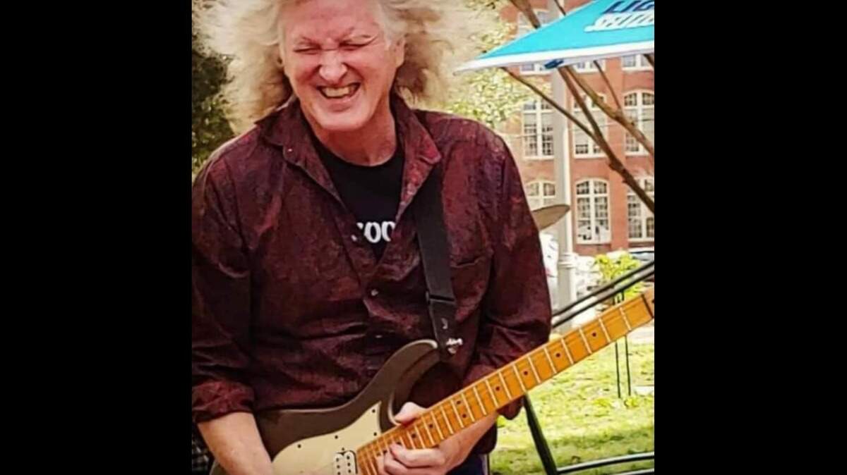 Ruba Say playing with his band the Comsic Rays at Granby Grill in March 2021 in Columbia.