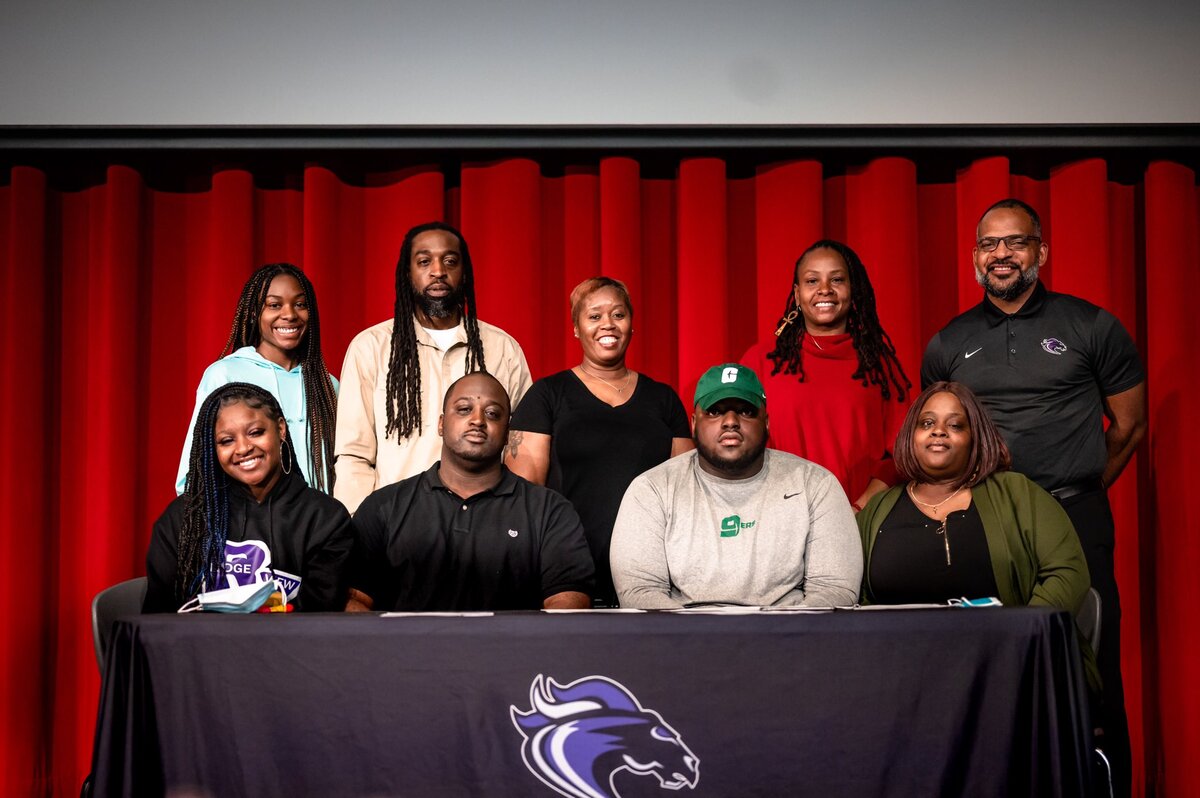 Ridge View’s Antonio Gaines signs to play football with Charlotte.