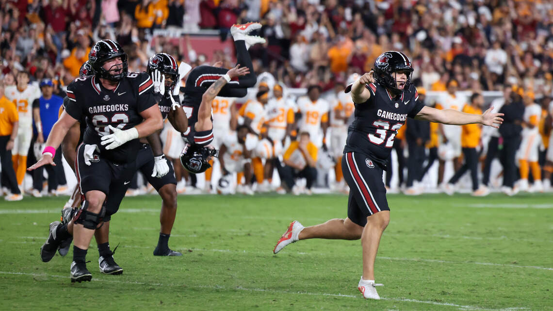 20 photos that show final thrilling moments of South Carolina’s win over Tennessee
