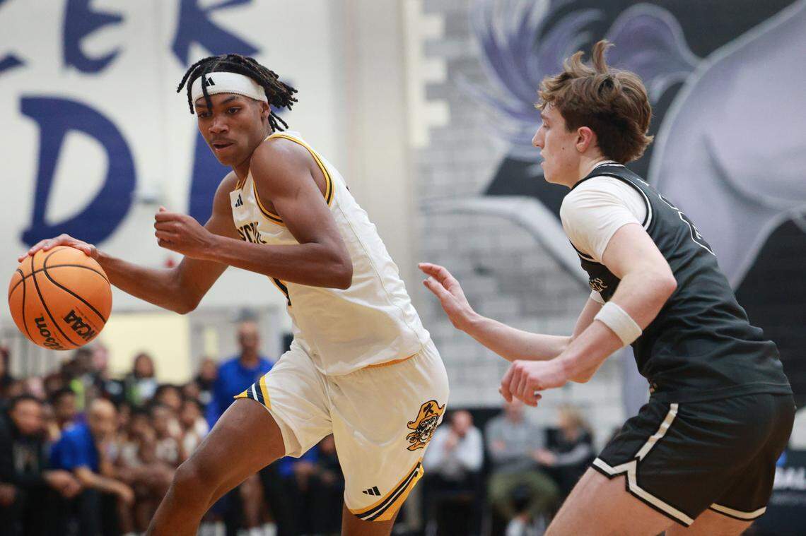 Keenan’s Brian Sumpter plays Dynamic Prep on Thursday, December 12, 2024.