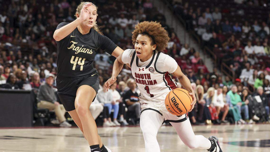 South Carolina women’s baskebtall guard Maddy McDaniel (1)