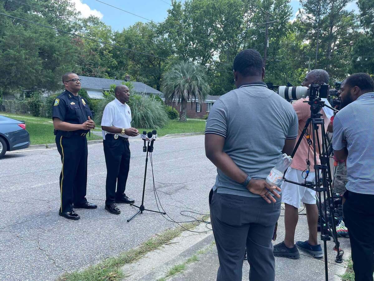 Columbia Police Department Deputy Chief Melron Kelly, left, and Columbia Fire Department Chief Aubrey Jenkins address the media.