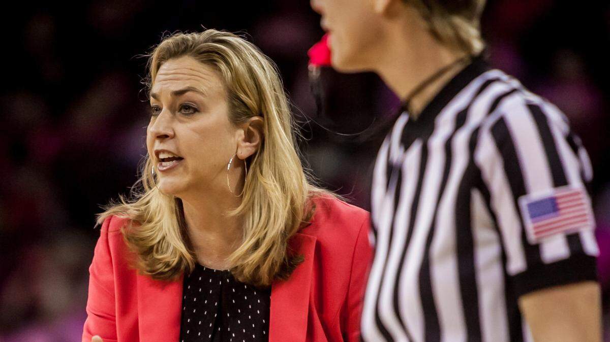 Former Florida Gators head coach Amanda Butler will be the new coach at Clemson