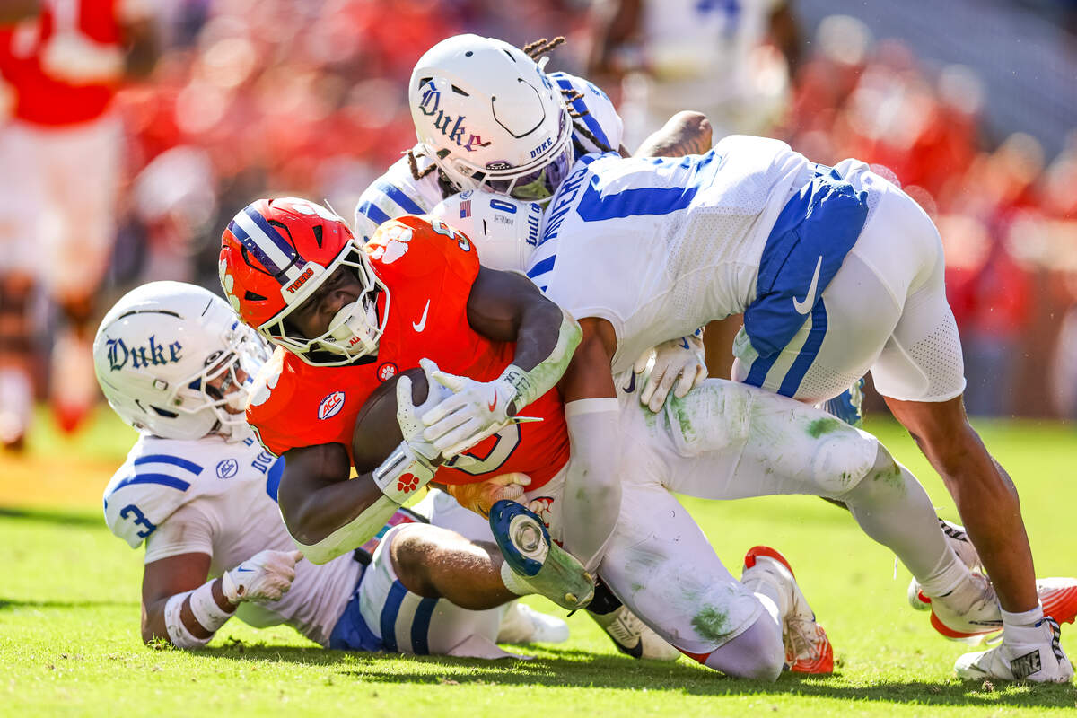 Clemson football was 3-5 and 2-4 in the ACC after eight games last year.