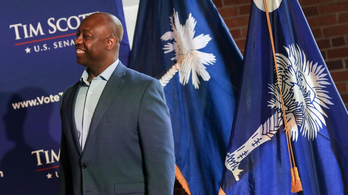 Sen. Tim Scott announces his candidacy to a crowd at Senate’s End in Columbia on Monday, June 28, 2021.