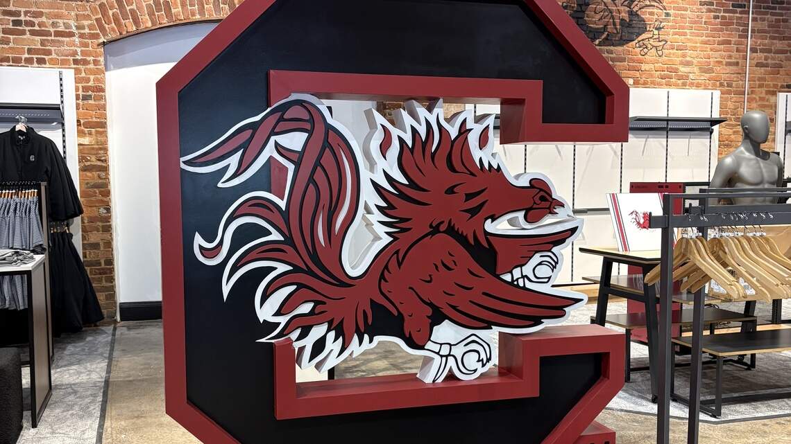 USC gear store Addam’s sets an opening date for its move to Columbia’s Vista
