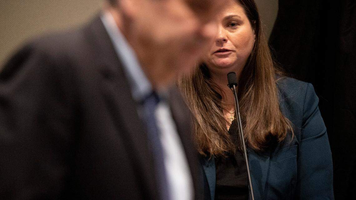 Murdaugh defense questions significance of gunshot evidence, testing of blue tarp