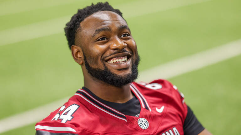 ‘Starting at ground zero’: Neff Giwa trades rugby for college football with Gamecocks