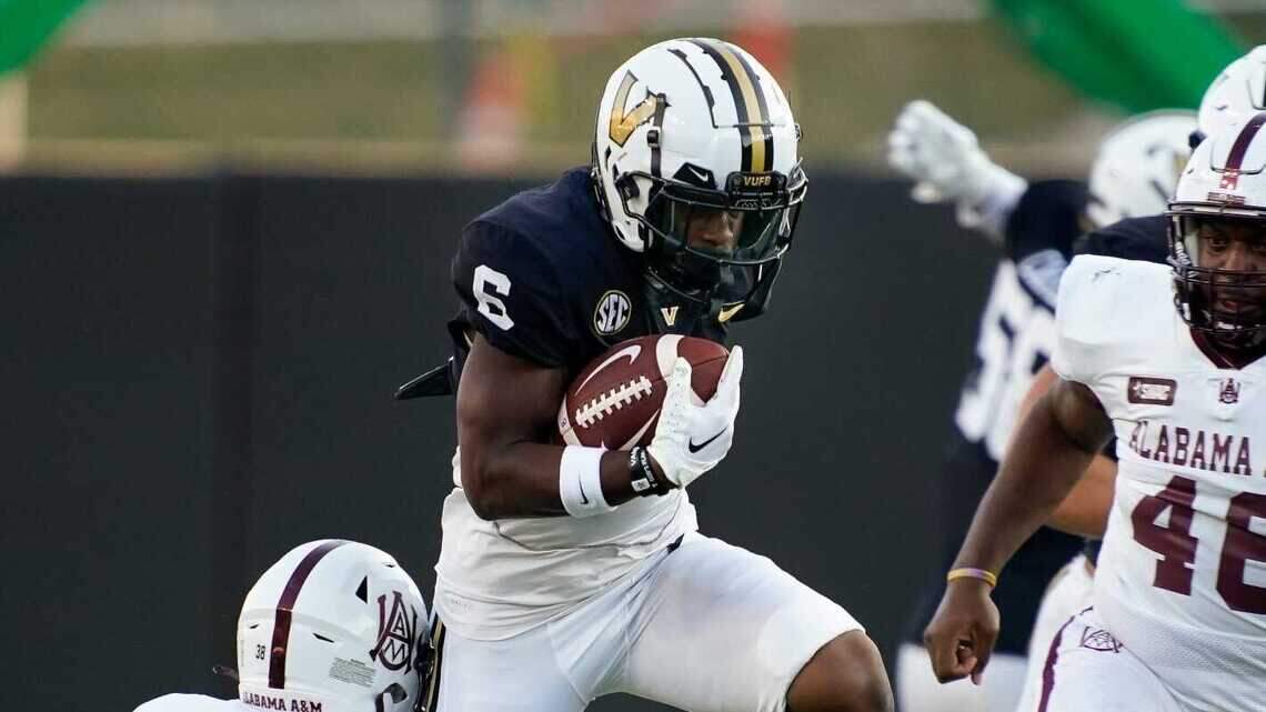 Vanderbilt transfer Jayden McGowan reacts to USC offer, details interest in Gamecocks