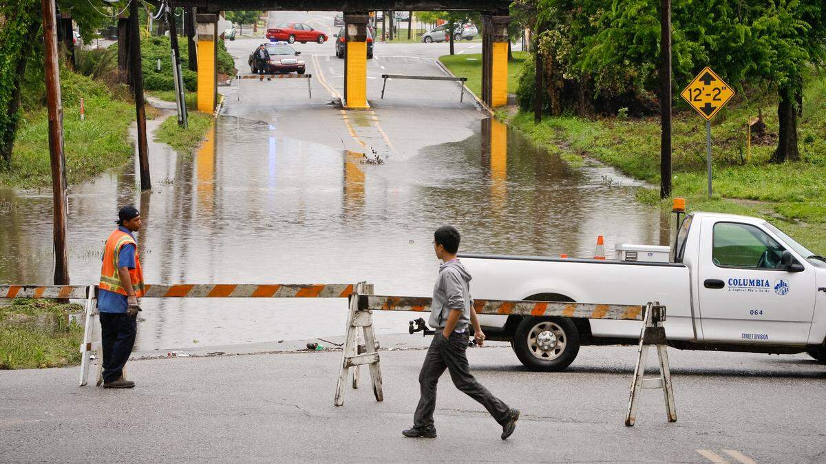 Driving through floodwaters can be fatal. What to do if you roll up on flooding in the Midlands