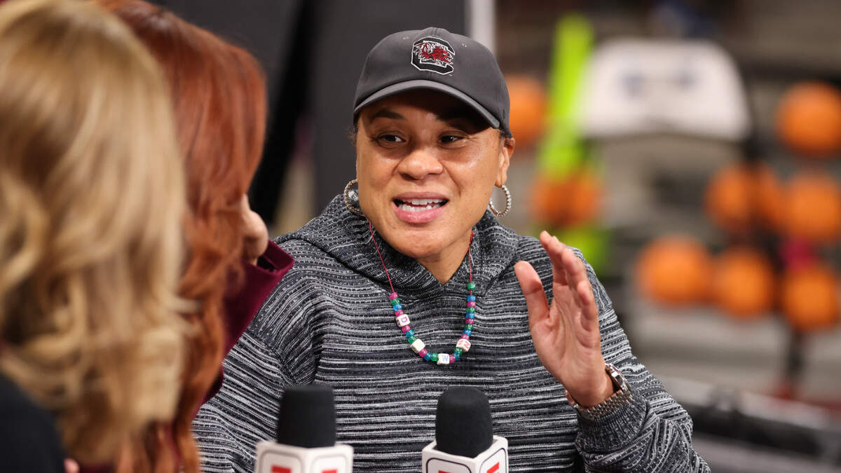 South Carolina head coach Dawn Staley