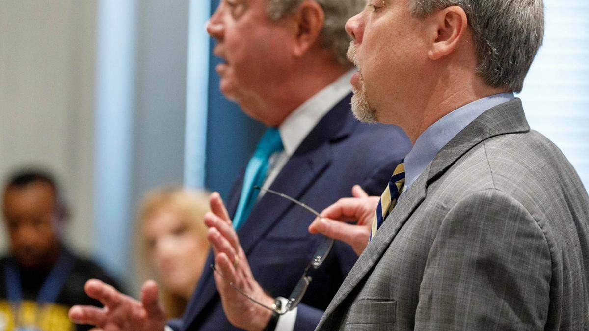 Murdaugh’s defense begins effort to undermine case for Lowcountry attorney’s guilt