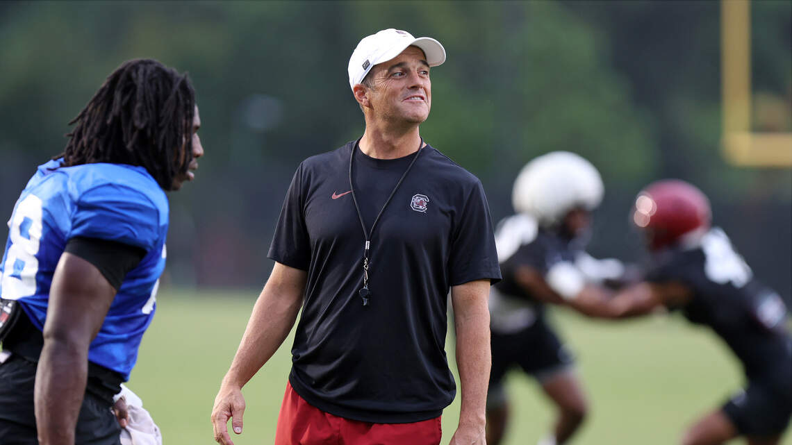 Want to know USC’s starters vs. Kent State? Watch for this, Shane Beamer says