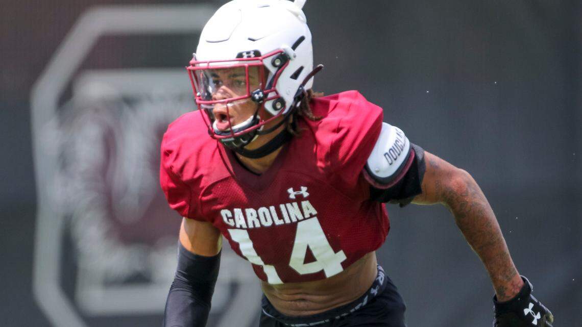 University of South Carolina defensive back Joey Hunter(14) runs drills during practice on Monday, Aug. 8, 2022.