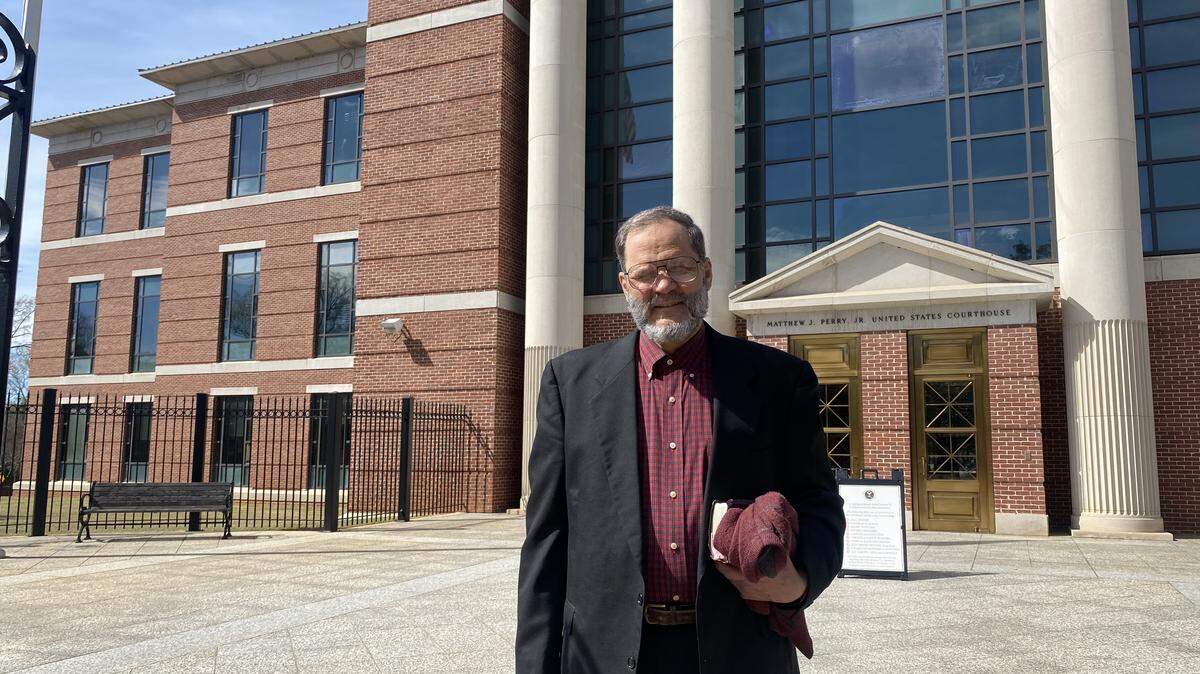 Anti-abortion protester Steven Lefemine loses bid for new trial after being convicted of obstructing a Columbia abortion clinic.