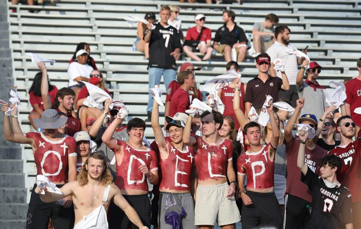 Fans have their say about recruit Oscar Delp as the Gamecocks take on Troy on Saturday, Oct. 2, 2021 at Williams-Brice Stadium.