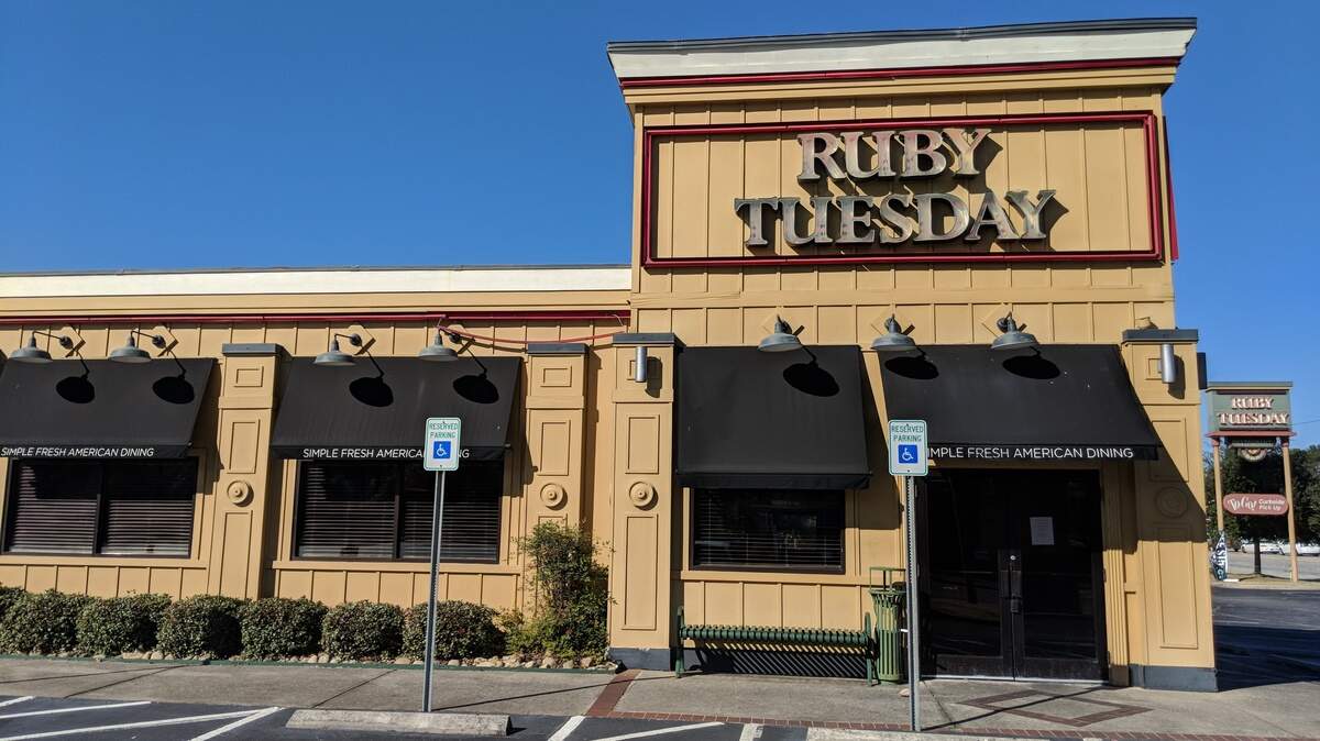 Ruby Tuesday’s West Columbia location has permanently closed.
