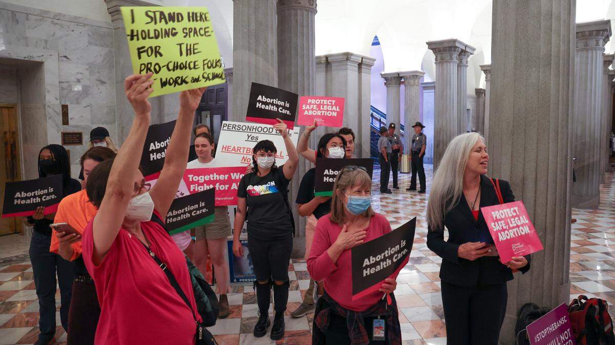 You’ll probably never get to vote on abortion in SC. Here’s what’s keeping it off the ballot