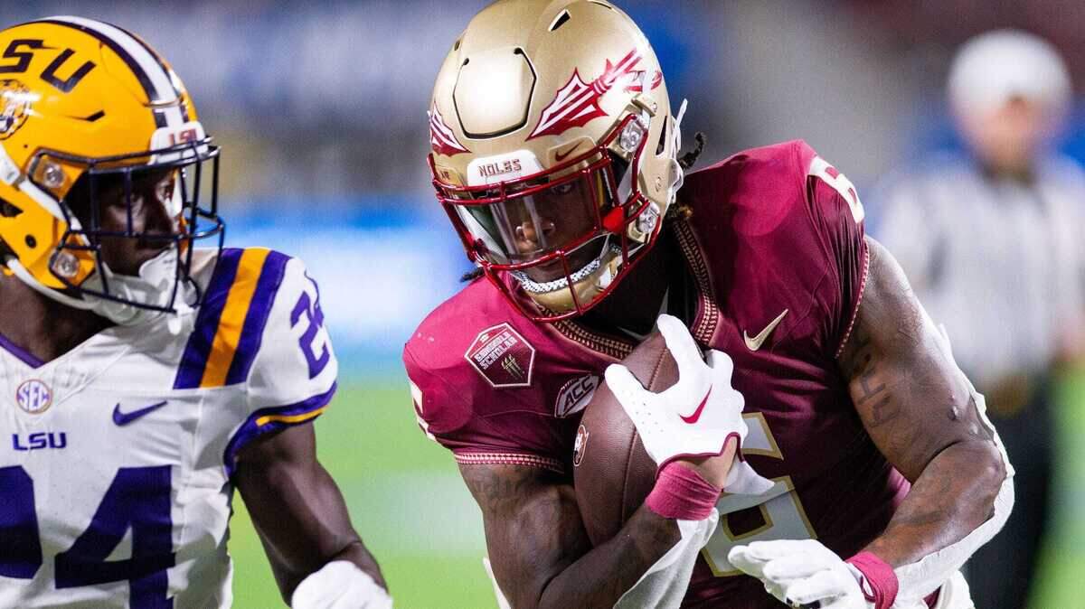 Florida State Seminoles tight end Jaheim Bell (6) eyes the end zone as he makes his way down the field on Sunday, Sept. 3, 2023.