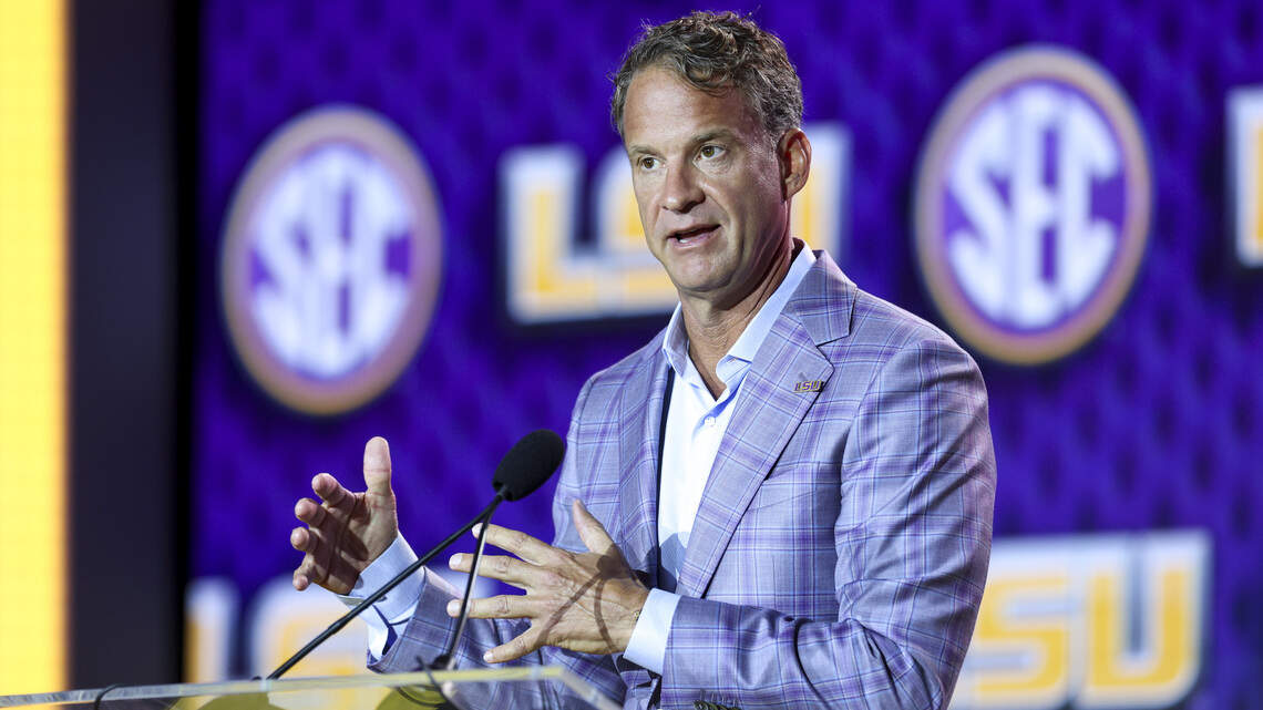 New development in LSU roster drama. Will former NFL players suit up vs. Clemson?