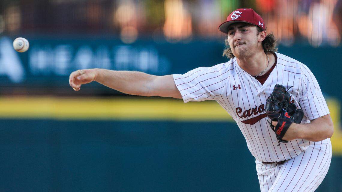 South Carolina's Brandon Stone (32) plays Mississippi State at home on Friday, April 17, 2026.