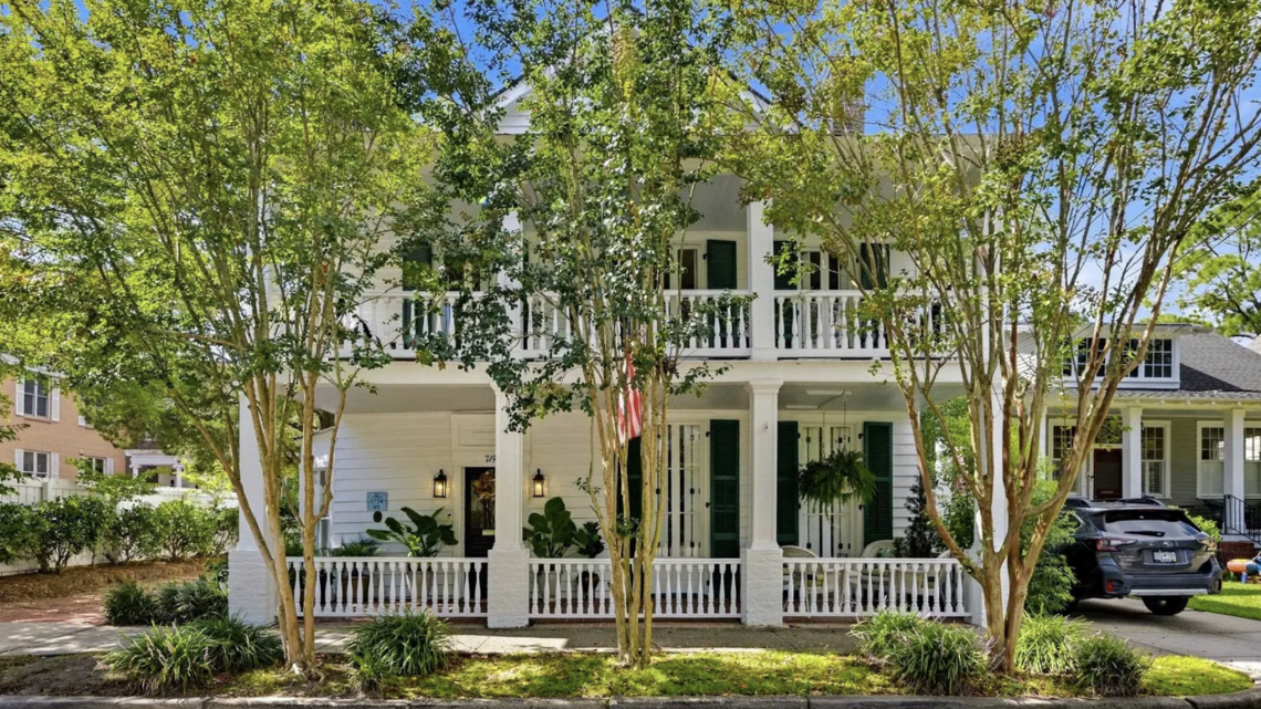 The oldest house in Georgetown SC is for sale, replete with history and ghost tales. Take a look