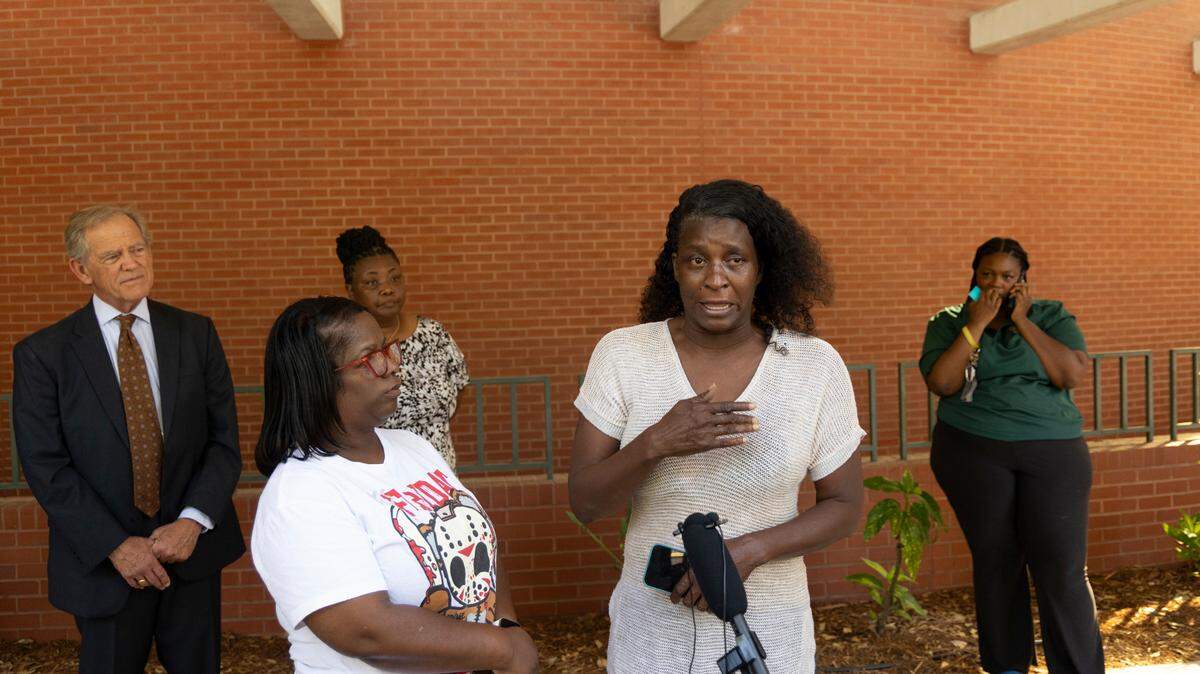 ‘They’re treated like dogs.’ Relatives of Richland County jail inmates tell their stories