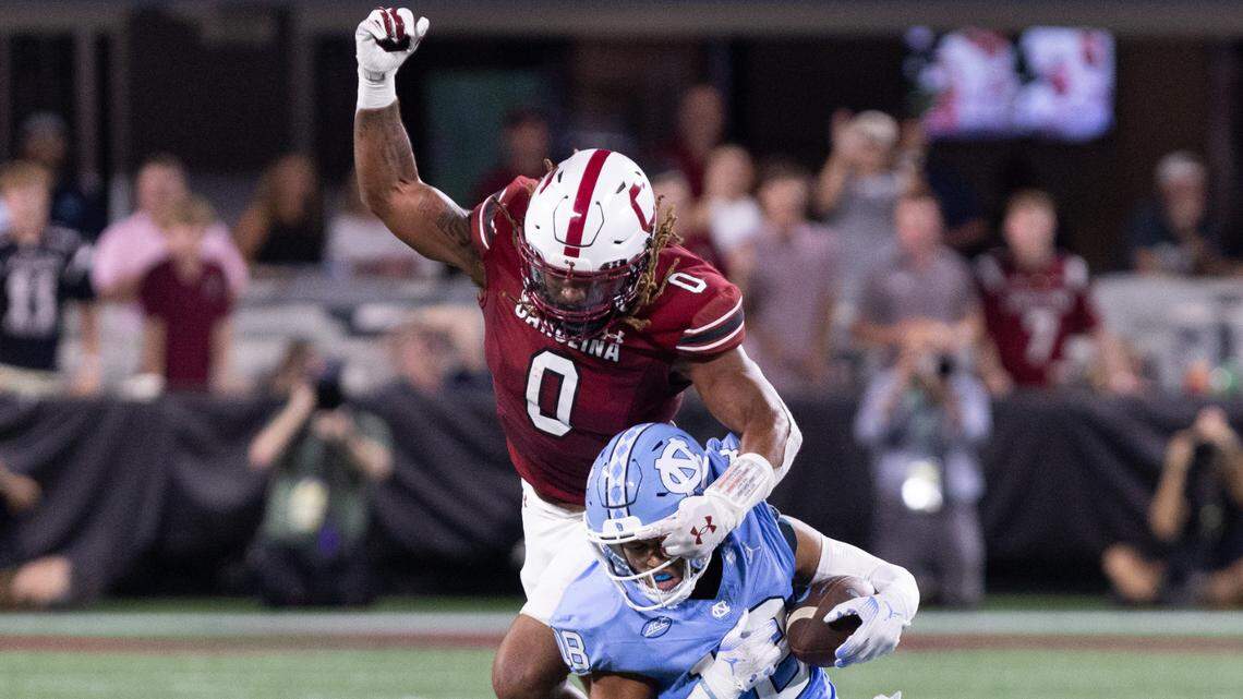 South Carolina linebackers exploring new rotation for Furman game