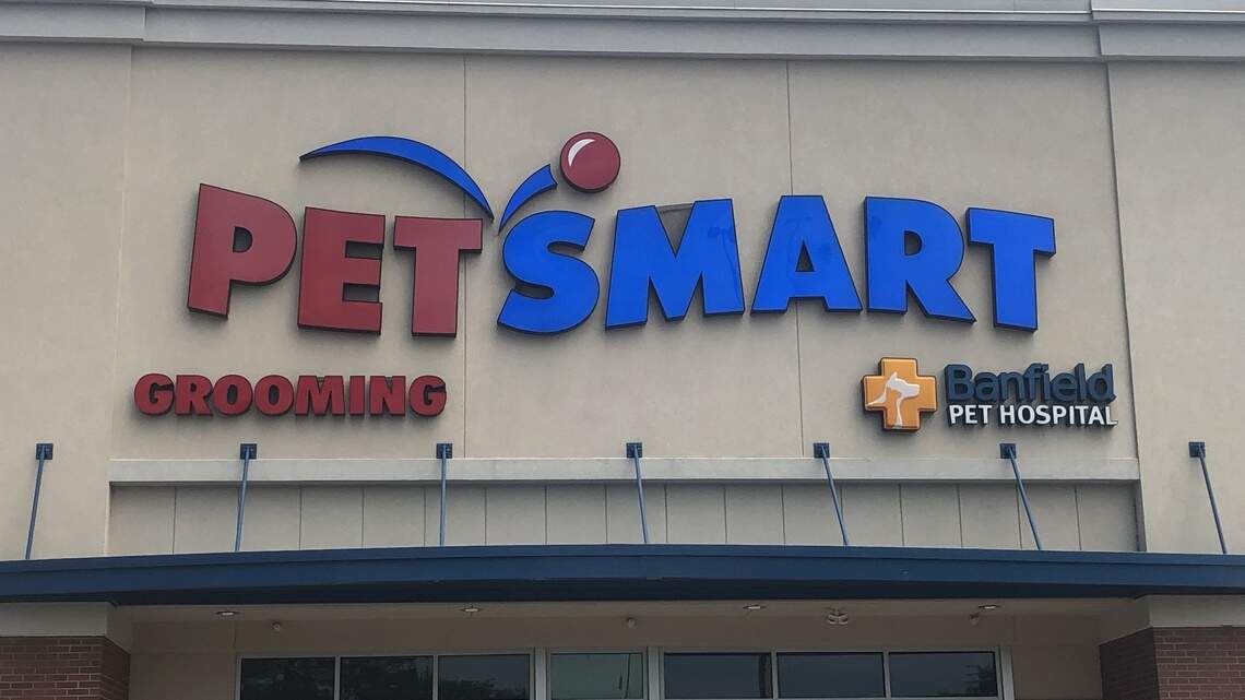 Man fell in puddle of pet urine and was injured at Columbia PetSmart, lawsuit says