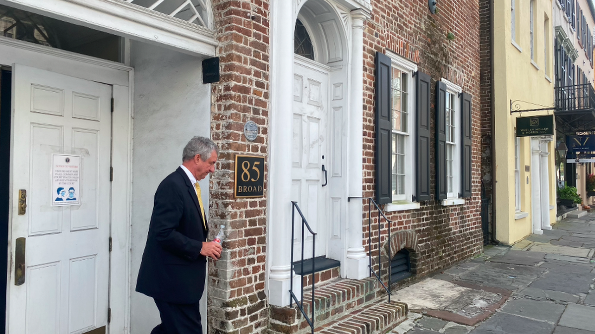 Laffitte ‘stole’ money from accounts he supervised, says cousin and SC bank board member