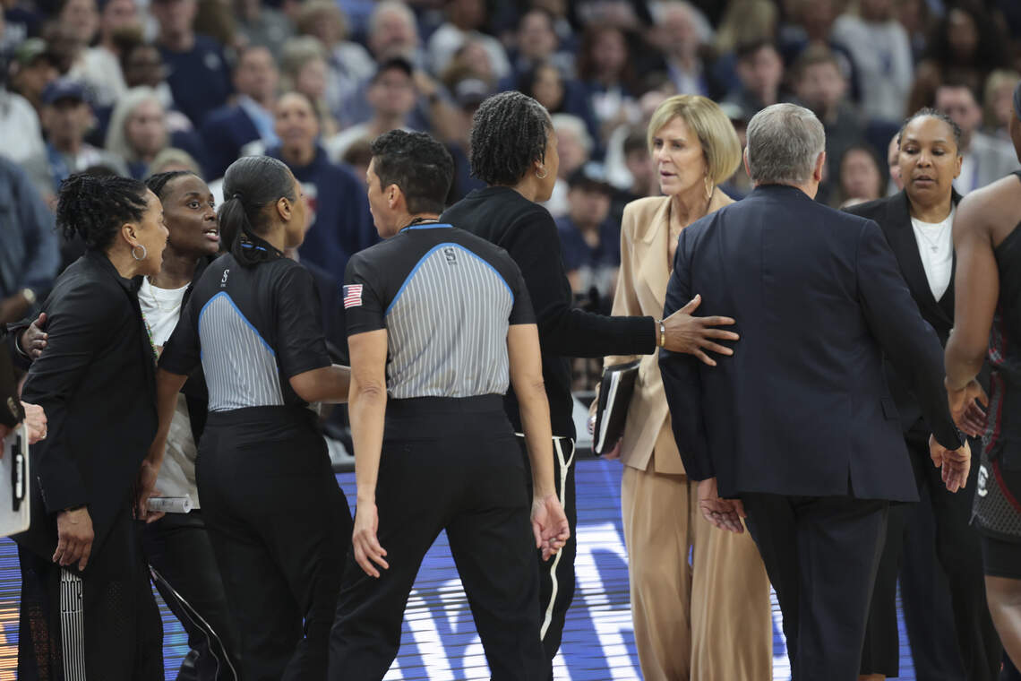 Dawn Staley opens up on Geno-Final Four handshake drama. What she said