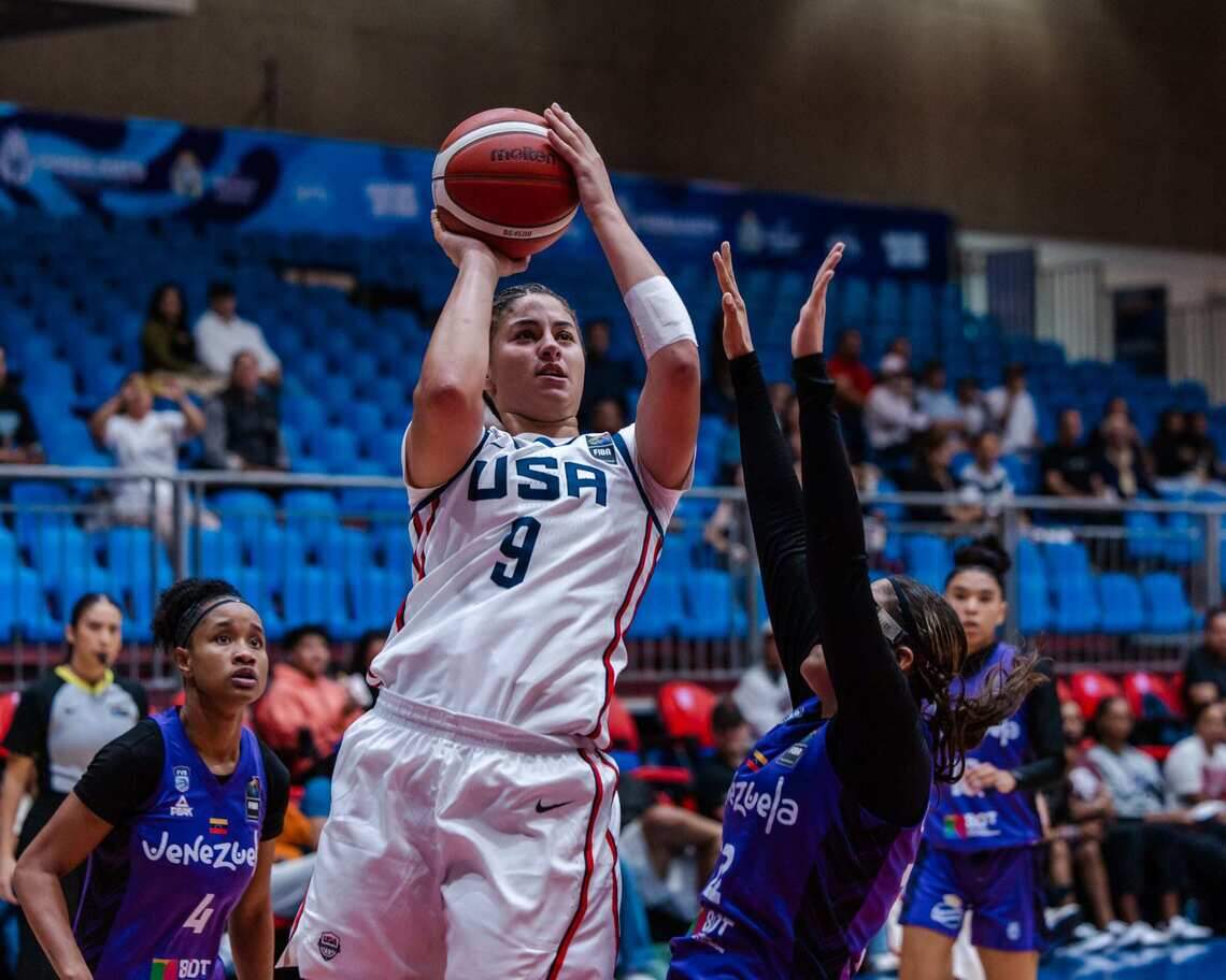 Five-star wing Jordyn Palmer commits to Dawn Staley, South Carolina WBB