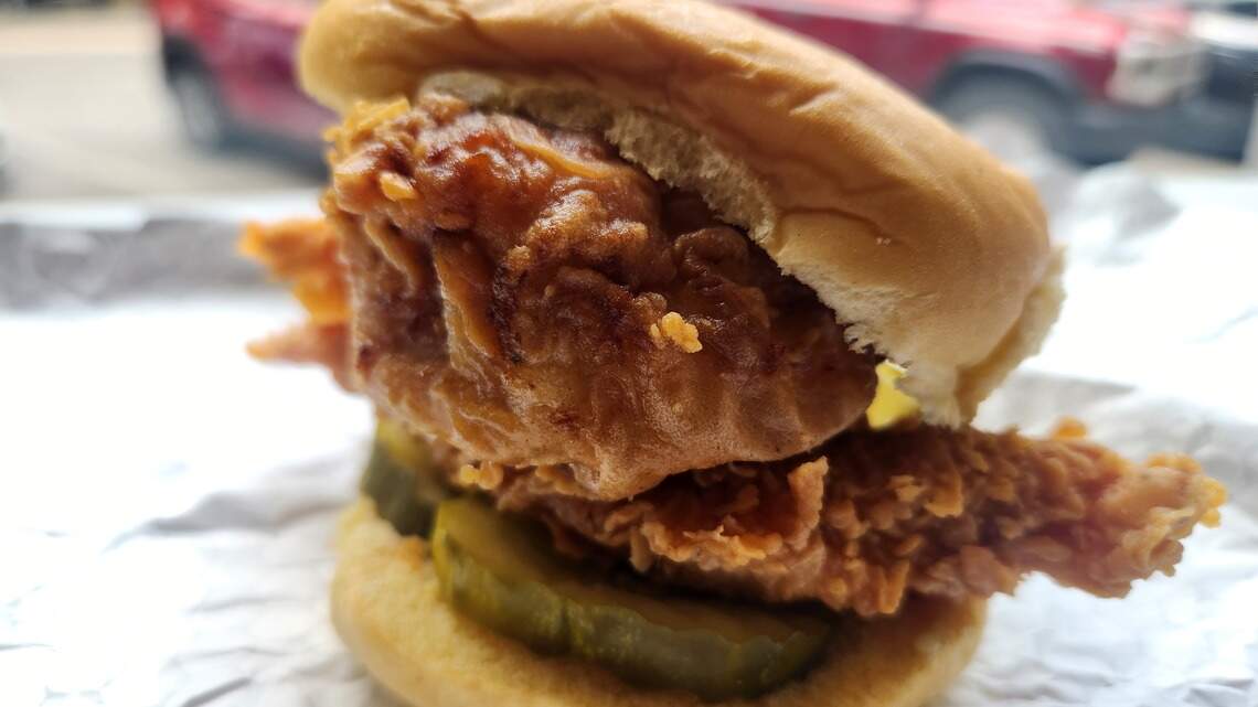 Recommendation of the Week: Chicken filet sandwich at Columbia’s Drake’s Duck-In