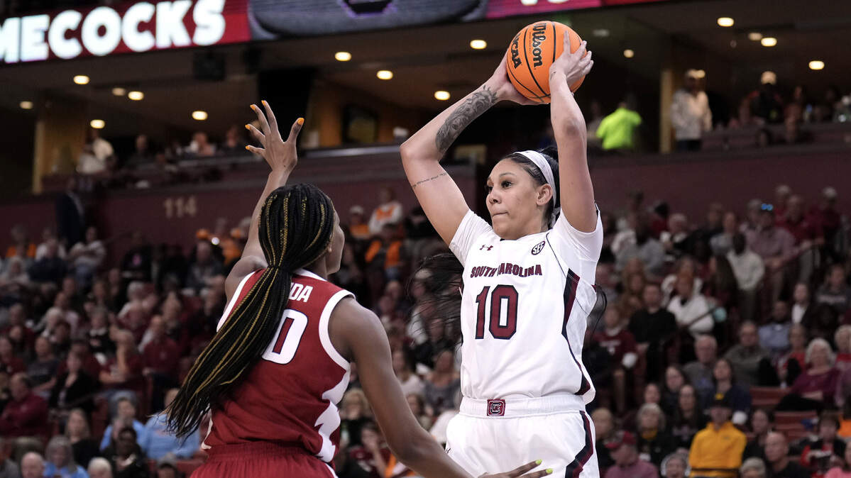 South Carolina Gamecocks center Kamilla Cardoso (10) controls the ball Friday in the SEC tournament against the Arkansas Razorbacks at Bon Secours Wellness Arena.