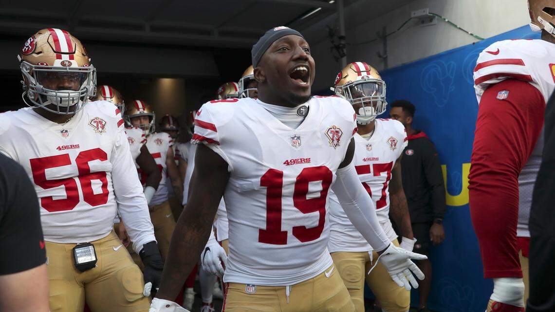San Francisco 49ers’ Deebo Samuel (19) gets ready to take the field for the NFC Championship NFL football game against the Los Angeles Rams Sunday, Jan. 30, 2022, in Inglewood, Calif.