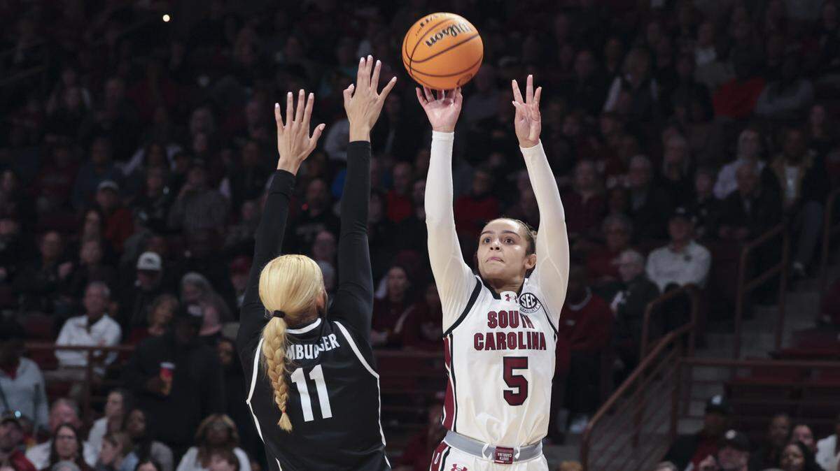 South Carolina's Tessa Johnson (5) 