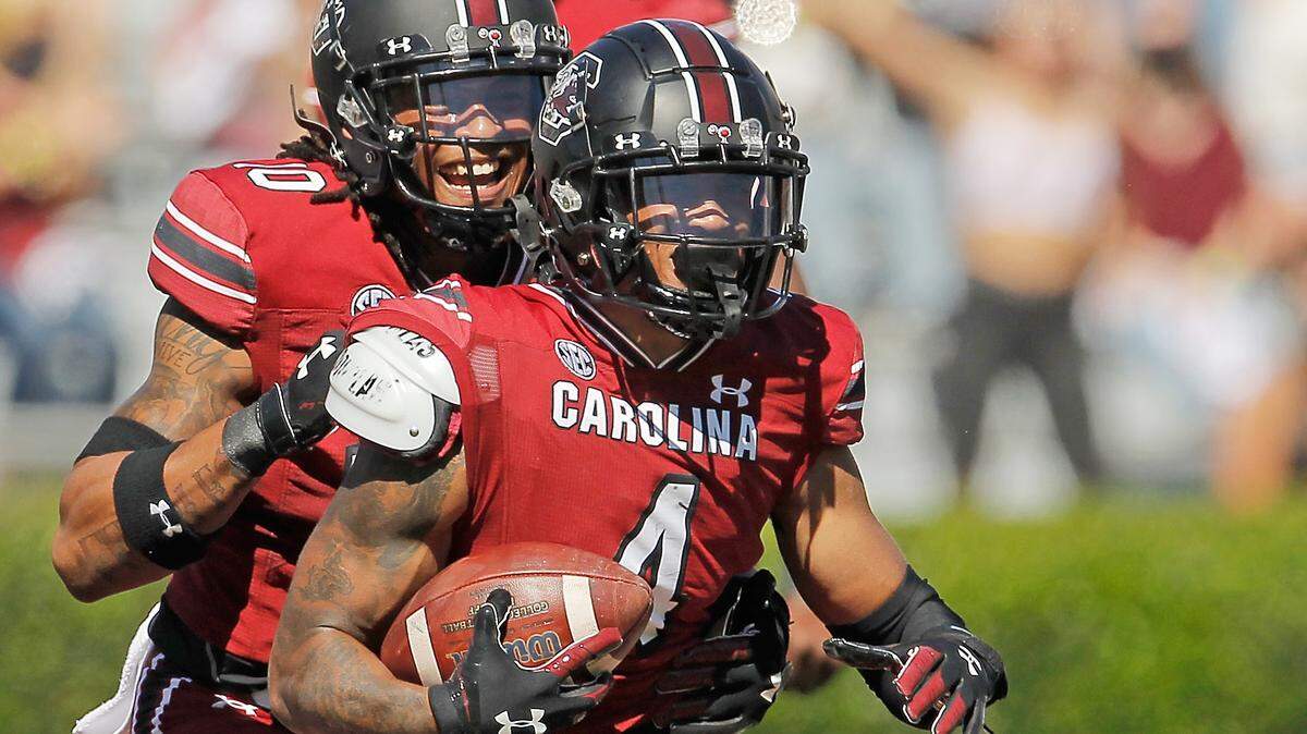 South Carolina defensive back Jaylin Dickerson (4).