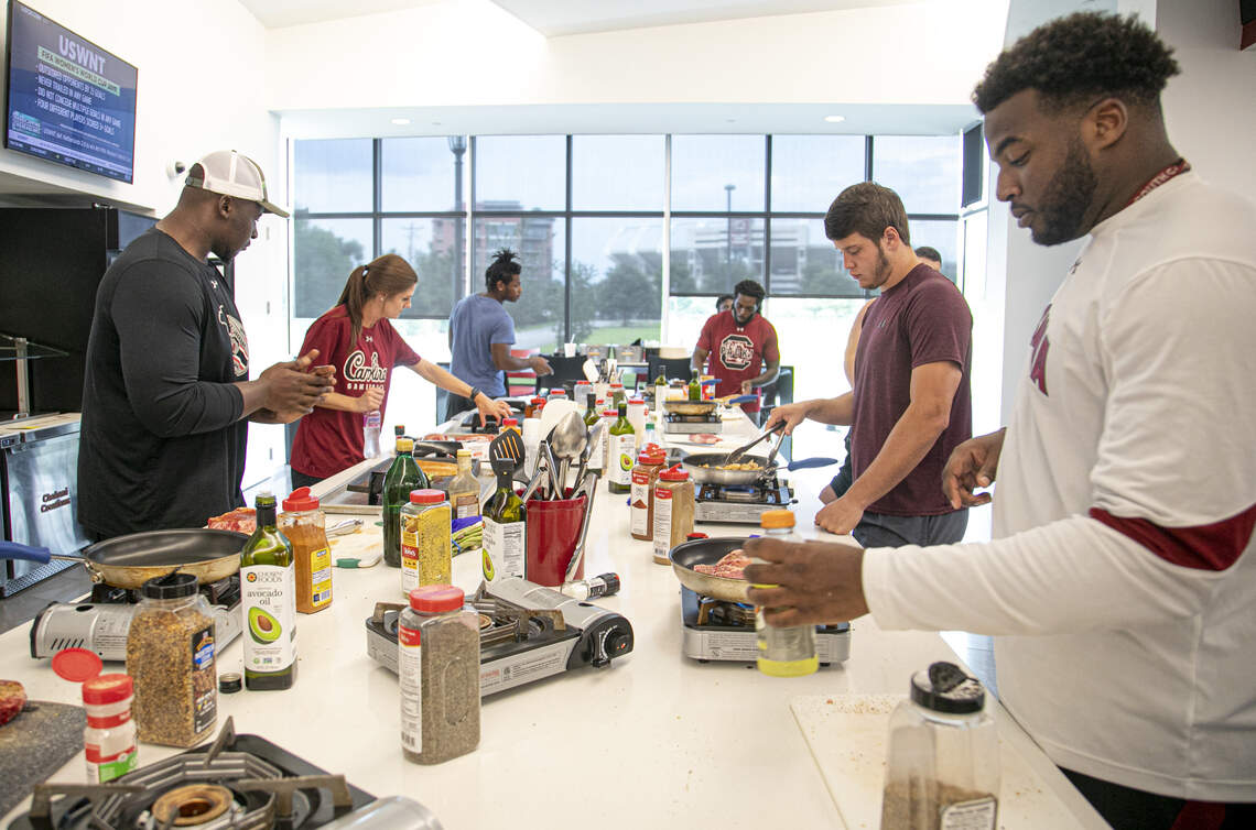 Why South Carolina football players take special cooking class | The State