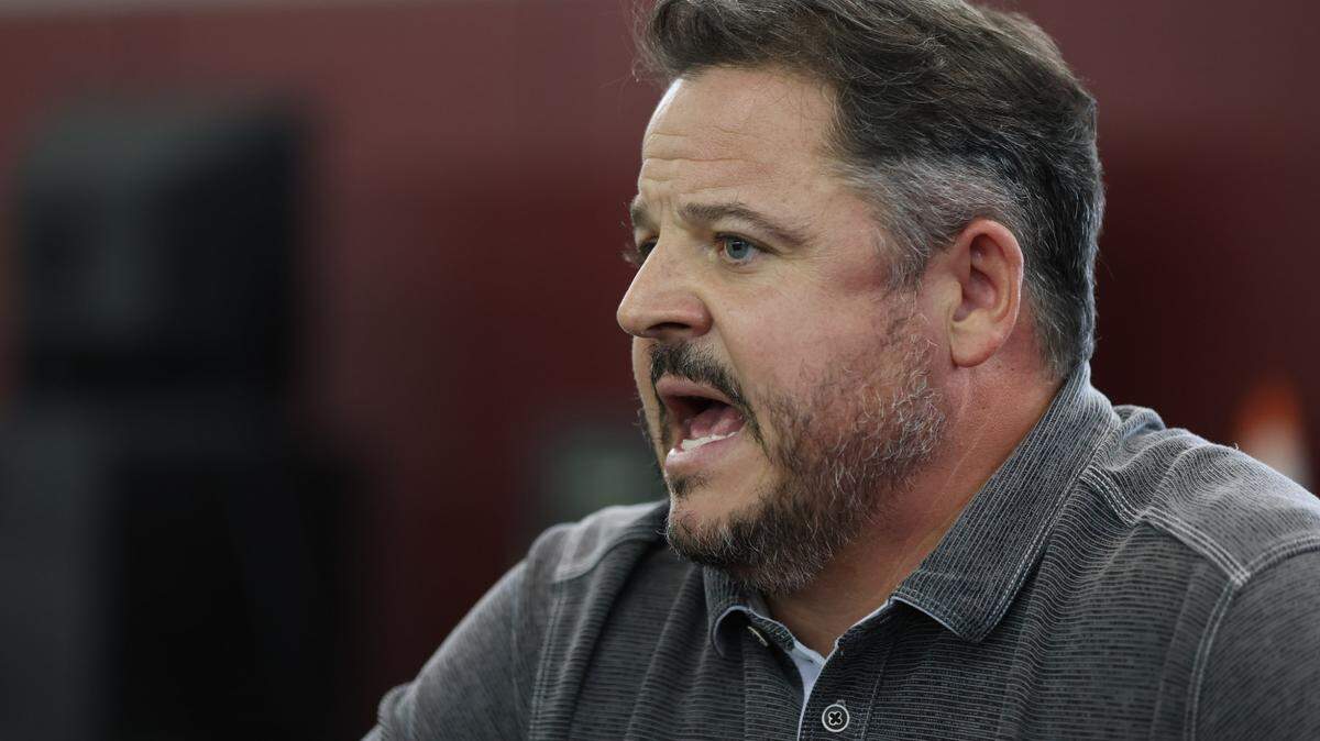 South Carolina offensive coordinator Dowell Loggains