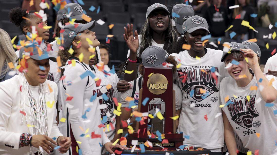 See you in Phoenix: South Carolina WBB pulls away from TCU, reaches Final Four