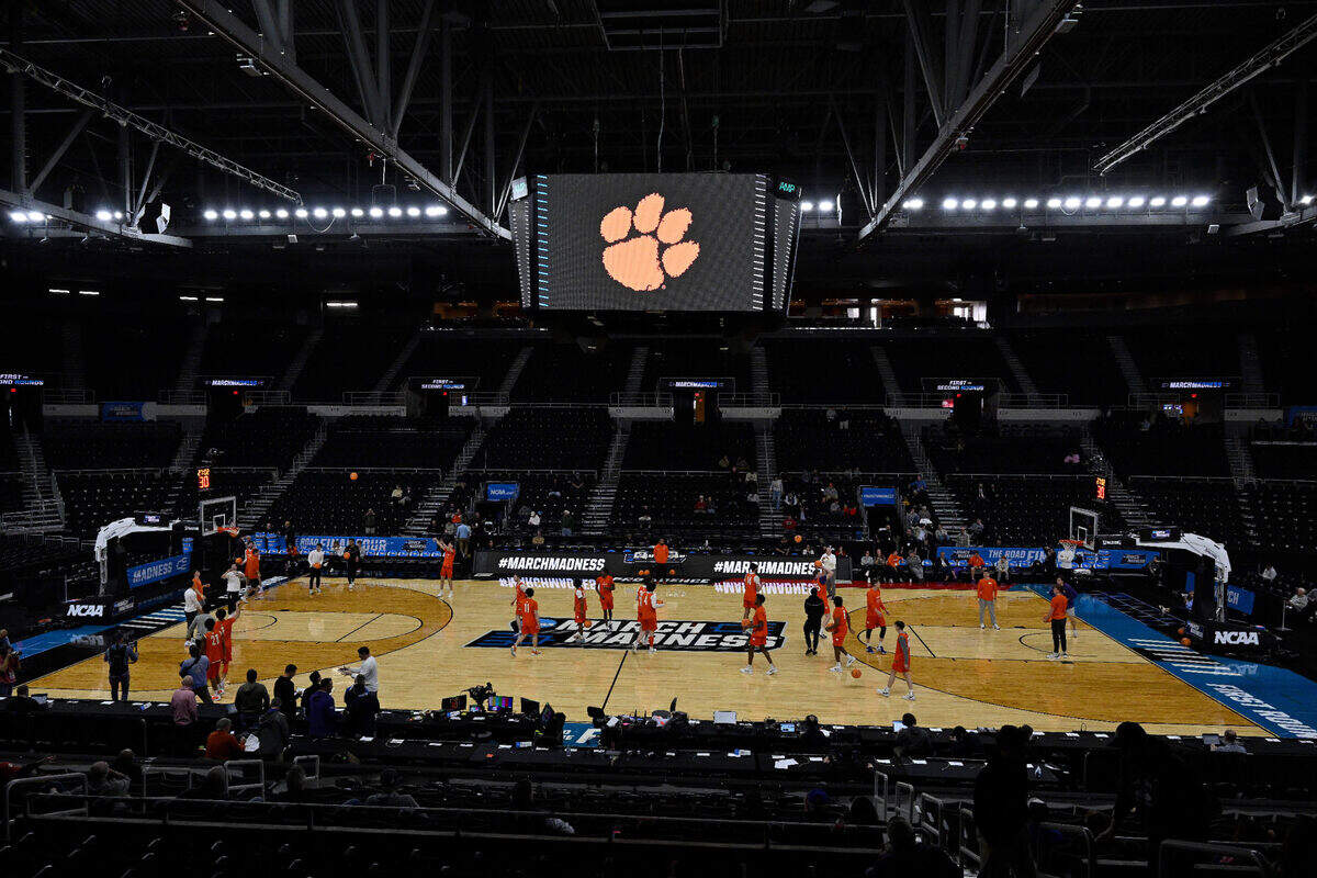 Mar 19, 2025; Providence, RI, USA; The Clemson Tigers practice at Amica Mutual Pavilion.