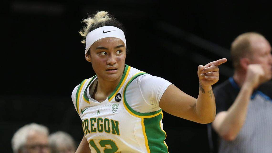 Oregon’s Te-Hina Paopao