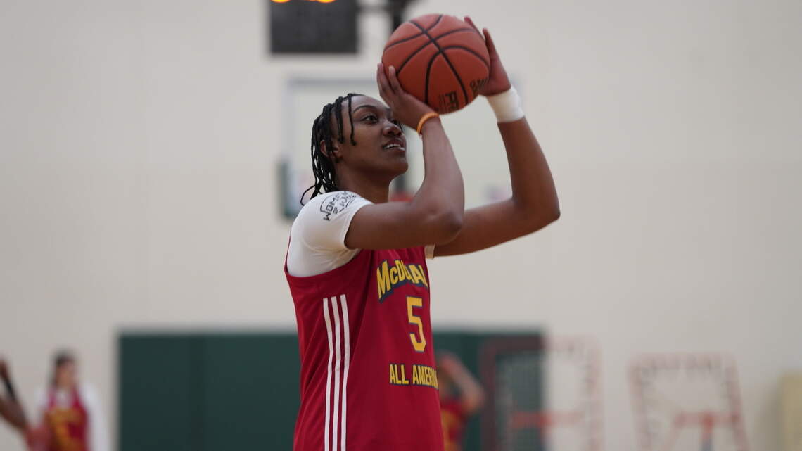 How to watch two future Gamecocks play today in 2022 McDonald’s All-American Game