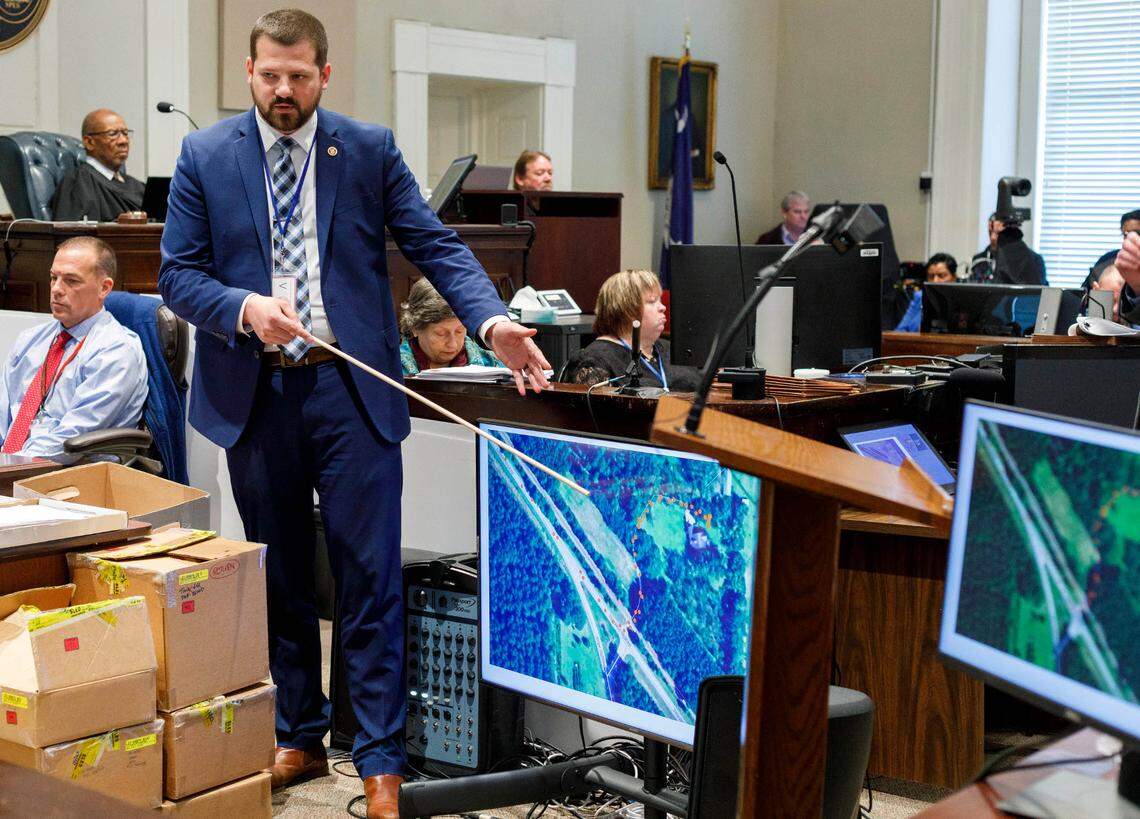 SLED special agent Peter Rudofski testifies about gps data points provided by GM during the Alex Murdaugh trial at the Colleton County Courthouse in Walterboro, Friday, Feb. 17, 2023. Grace Beahm Alford/The Post and Courier/Pool