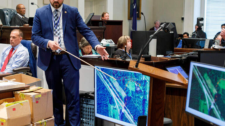 Car data mapped Alex Murdaugh’s movements the night of the murders. What it shows