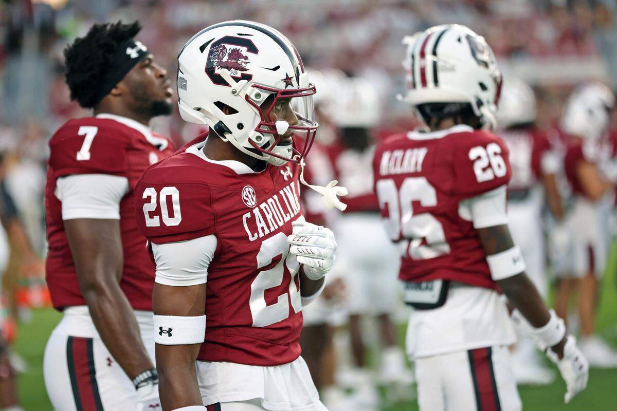 A look at the throwback uniforms South Carolina is wearing for the Akron game.