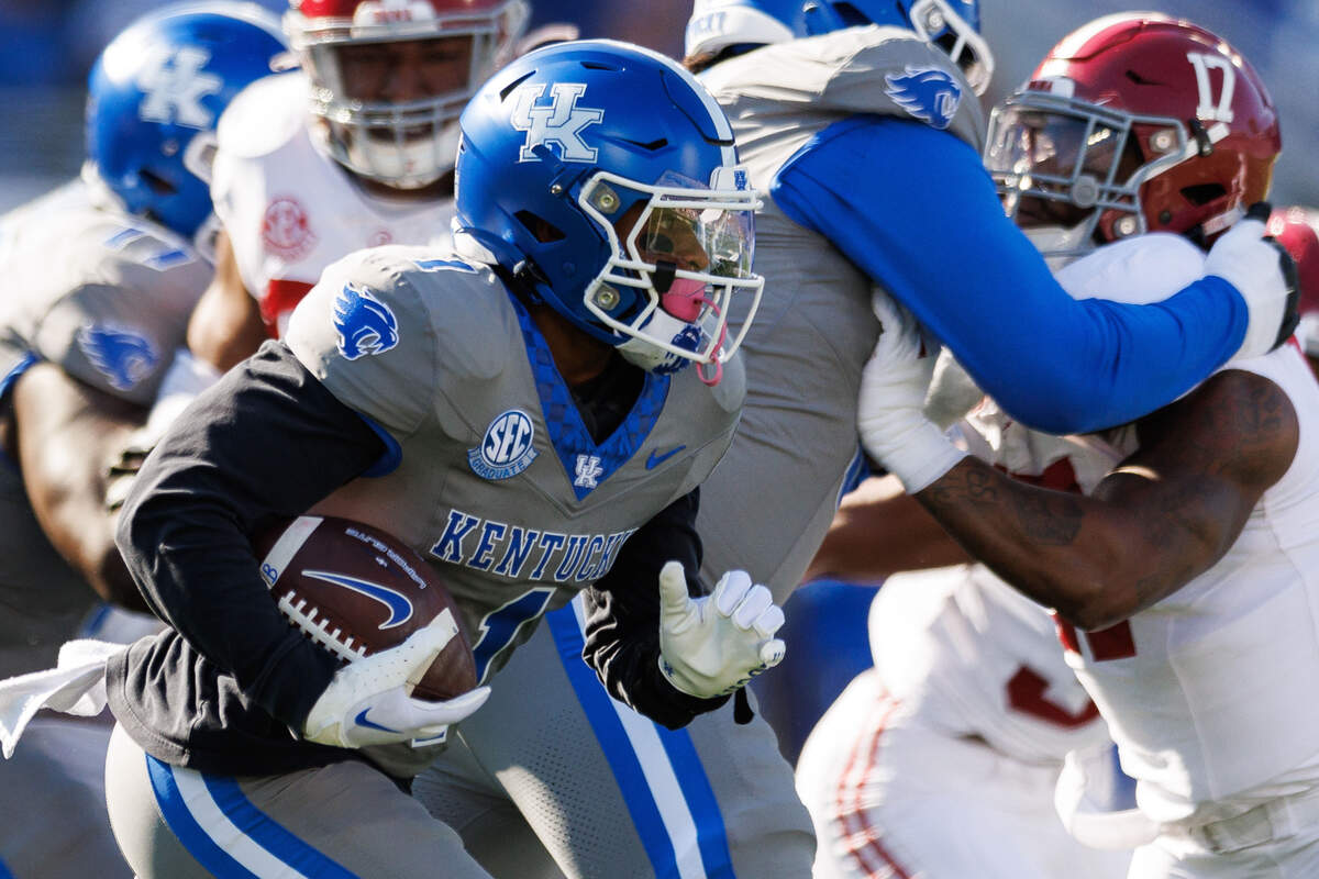 Kentucky Wildcats running back Ray Davis (1)